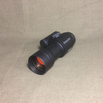 Коллиматорный прицел Aimpoint Comp C3 1x38 с осевой трубкой 30 мм, точка 2 МОА, длина 125 мм Коллиматорный прицел Aimpoint Comp C3 1x38 с осевой трубкой 30 мм, точка 2 МОА, длина 125 мм